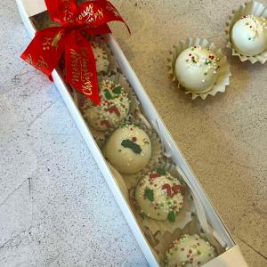 Christmas Cake Pops